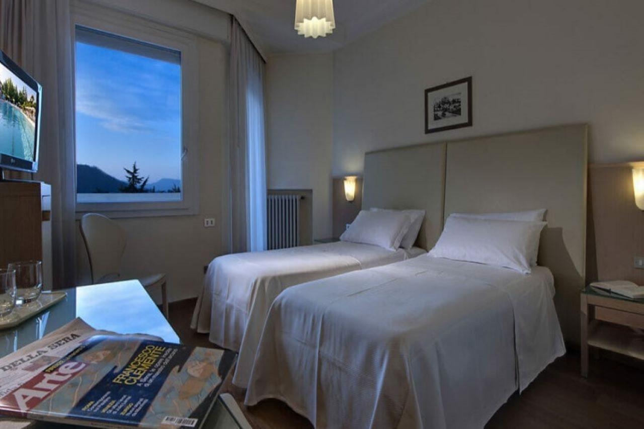 Continental Terme Hotel มอนเตกรอตโต แตร์เม ภายนอก รูปภาพ