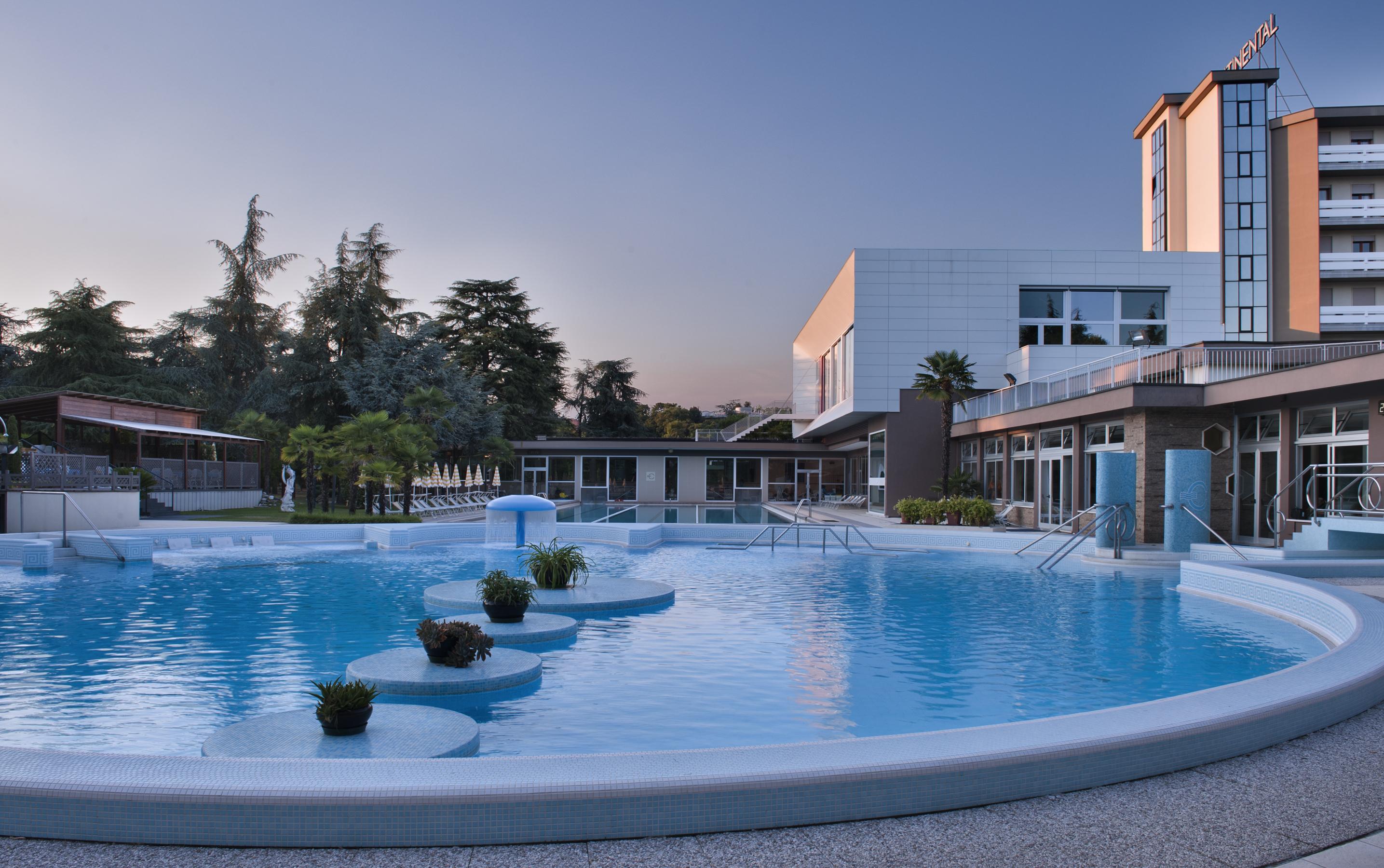 Continental Terme Hotel มอนเตกรอตโต แตร์เม ภายนอก รูปภาพ