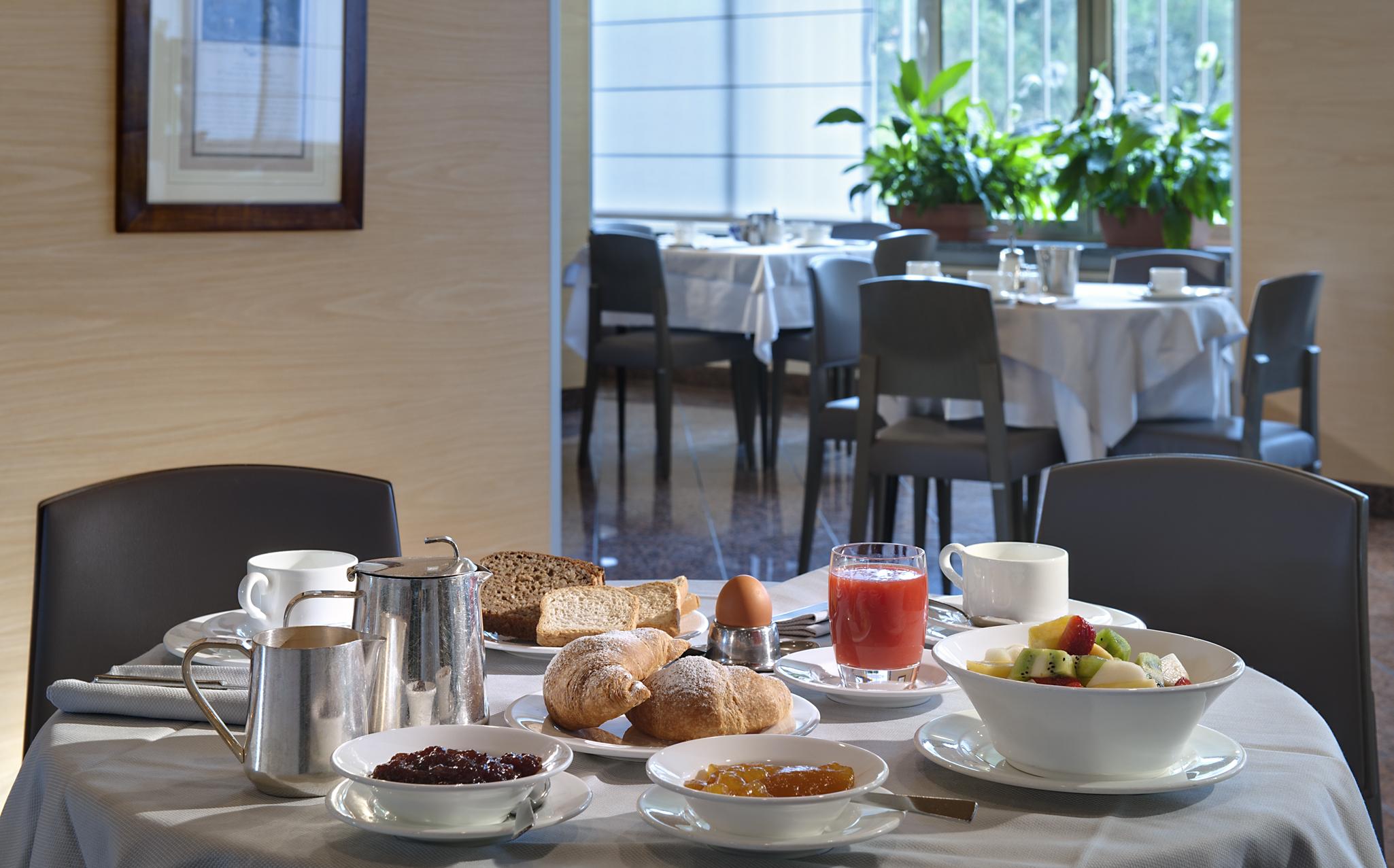 Continental Terme Hotel มอนเตกรอตโต แตร์เม ภายนอก รูปภาพ
