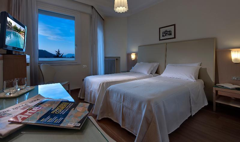 Continental Terme Hotel มอนเตกรอตโต แตร์เม ภายนอก รูปภาพ
