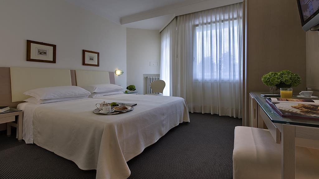 Continental Terme Hotel มอนเตกรอตโต แตร์เม ภายนอก รูปภาพ